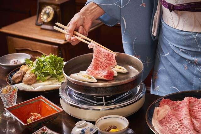 Sukiyaki Chinya Asakusa, a famous sukiyaki restaurant founded in the Showa era, has been in business for 100 years - Asakusa, Tokyo