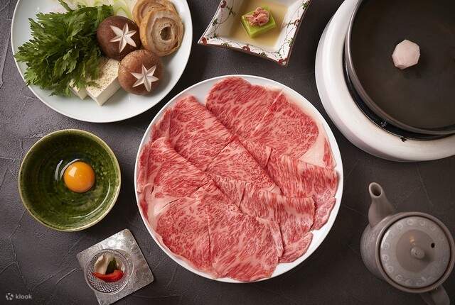Sukiyaki Chinya Asakusa, a famous sukiyaki restaurant founded in the Showa era, has been in business for 100 years - Asakusa, Tokyo